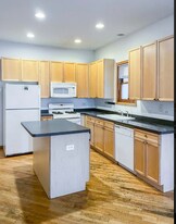 2735 N Wayne Ave, Unit 1n in Chicago, IL - Building Photo