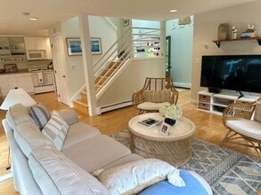 6 Samoset Rd in Bourne, MA - Building Photo - Building Photo