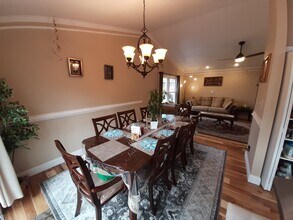 8 Stout Run Ct in Catonsville, MD - Building Photo - Building Photo