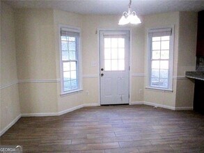 3040 Oak Meadow Dr in Snellville, GA - Building Photo - Building Photo