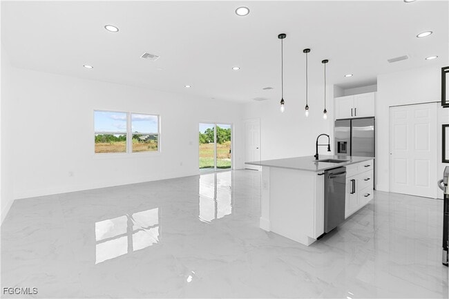 property at 837 Colyer St E