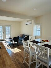 515 Cow Hill Rd in Mystic, CT - Building Photo - Building Photo