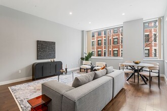 43 Westland Ave, Unit A-206 in Boston, MA - Building Photo - Building Photo