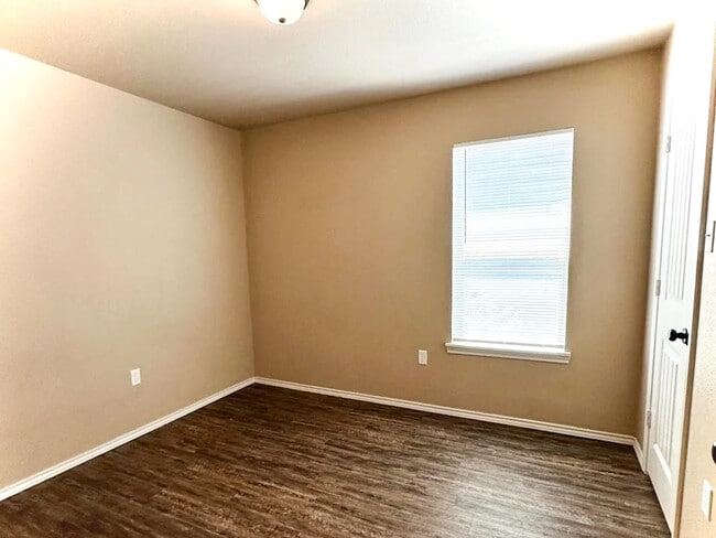 3411 E 17th St in Lubbock, TX - Building Photo - Building Photo
