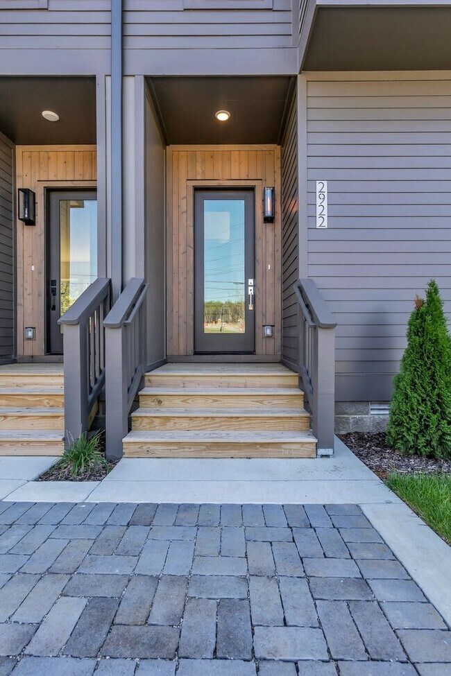 2922 Stokers Ln in Nashville, TN - Foto de edificio - Building Photo