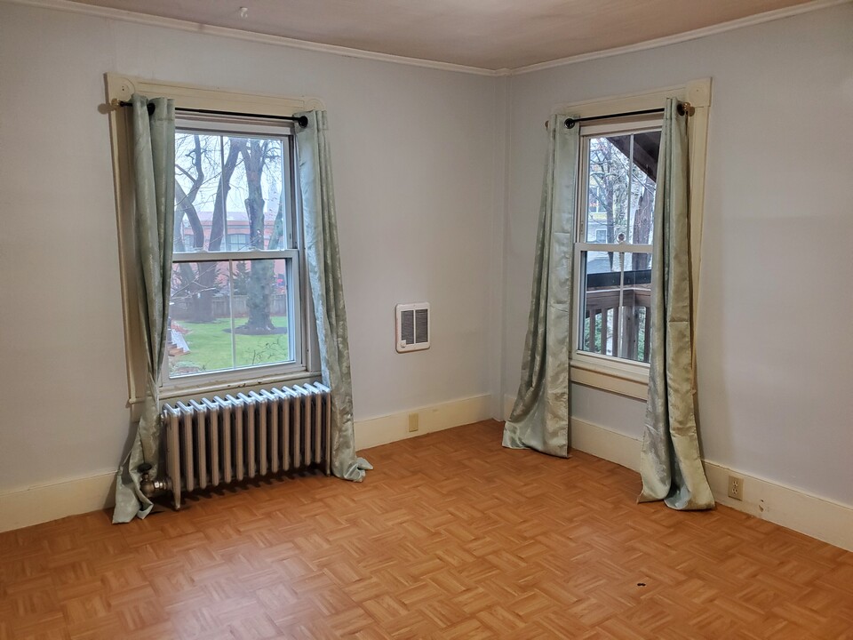 69 Warren St in Concord, NH - Building Photo