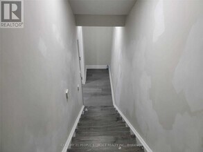 63 Clearfield Dr in Brampton, ON - Building Photo - Building Photo