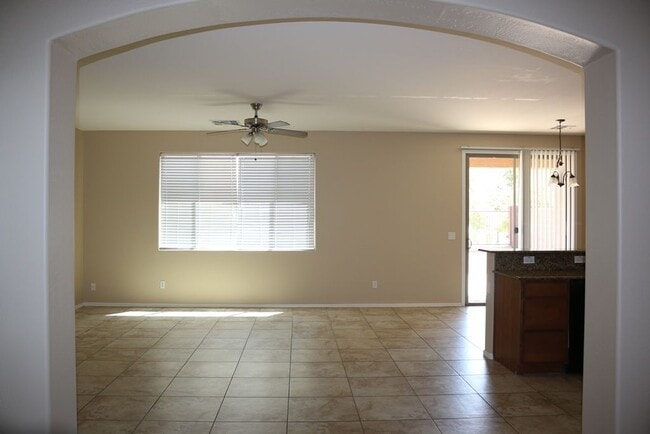 14551 W Laurel Ln in Surprise, AZ - Building Photo - Building Photo