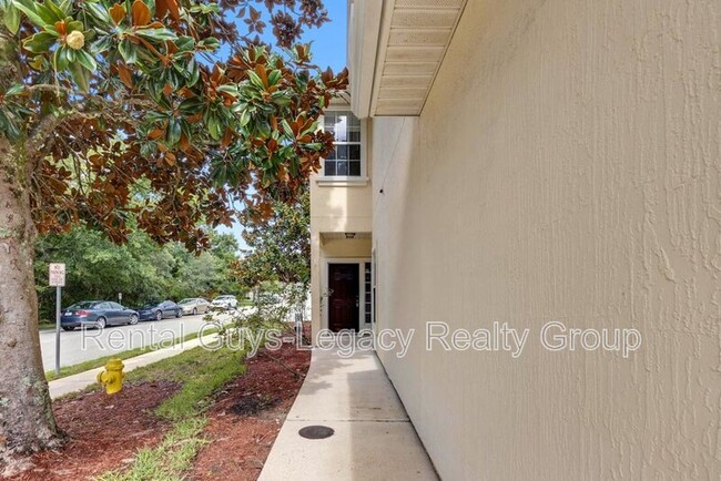 300 Southern Branch Ln in Jacksonville, FL - Building Photo - Building Photo