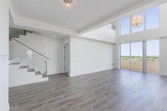 2400 SW 27th Ave in Miami, FL - Building Photo - Building Photo