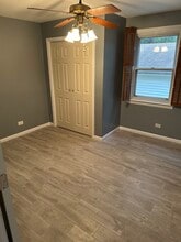 2423 Rusty Dr in Des Plaines, IL - Building Photo - Building Photo