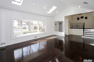 5 Gilbert Rd in Kings Point, NY - Building Photo - Building Photo