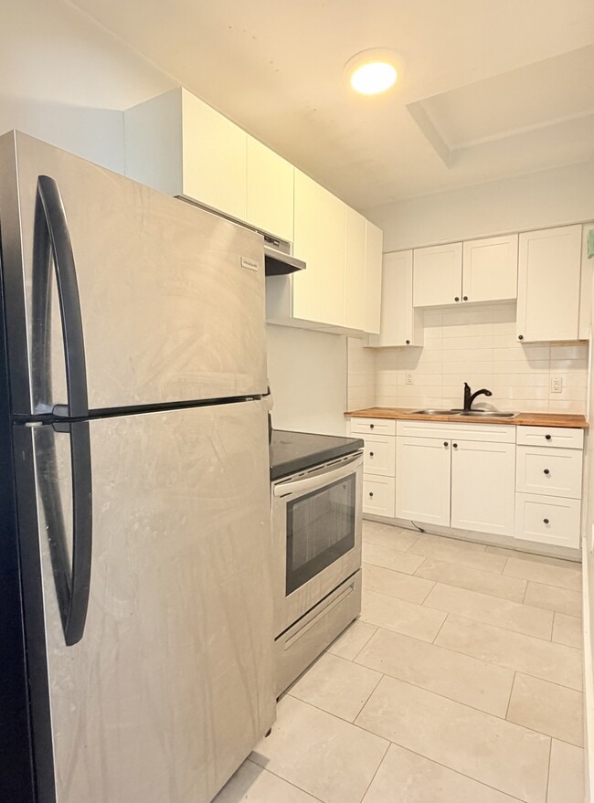 property at 1469 Ottawa St