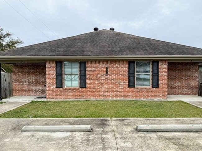 property at 2208 N Malcolm St