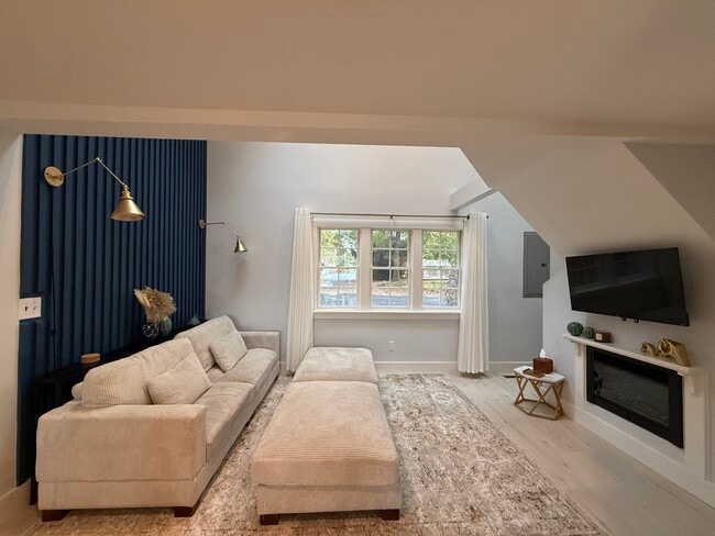 property at 11 N Shore St