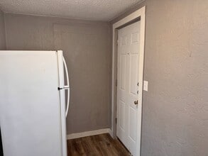 2130 Ave J in Wichita Falls, TX - Foto de edificio - Building Photo