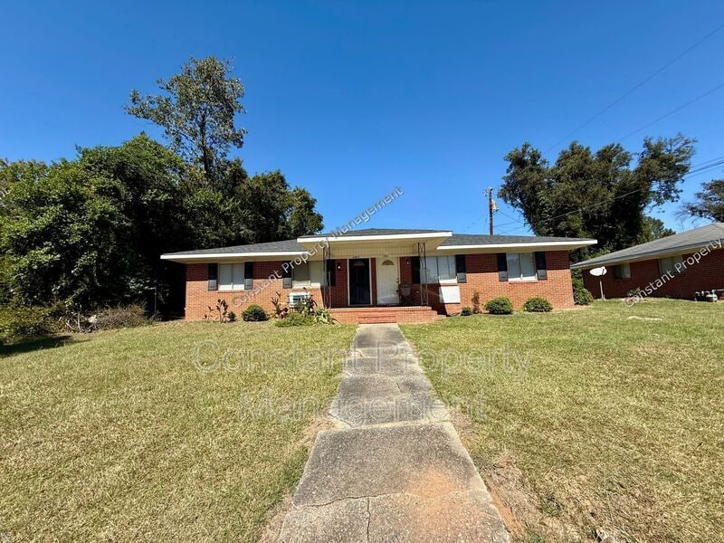 4301 Ayers Rd in Macon, GA - Building Photo