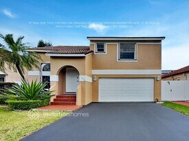 10420 SW 67th St in Miami, FL - Building Photo