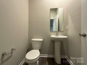 6015 Ahoskie Dr in Charlotte, NC - Building Photo - Building Photo