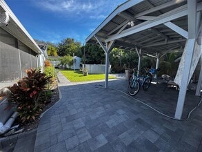 4250 NW 9th Ct in Coconut Creek, FL - Building Photo - Building Photo