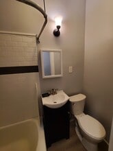 177 W Parmenter St, Unit 3 in Newburgh, NY - Building Photo - Building Photo