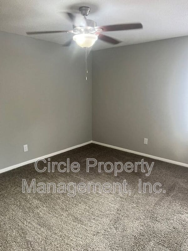 property at 4030 Hunters Ridge Dr SW