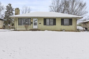 257 Zandale Dr in Lexington, KY - Building Photo