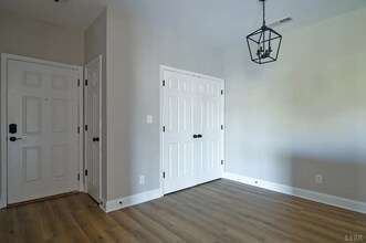 205 Capital St, Unit Unit 203 in Lynchburg, VA - Building Photo - Building Photo