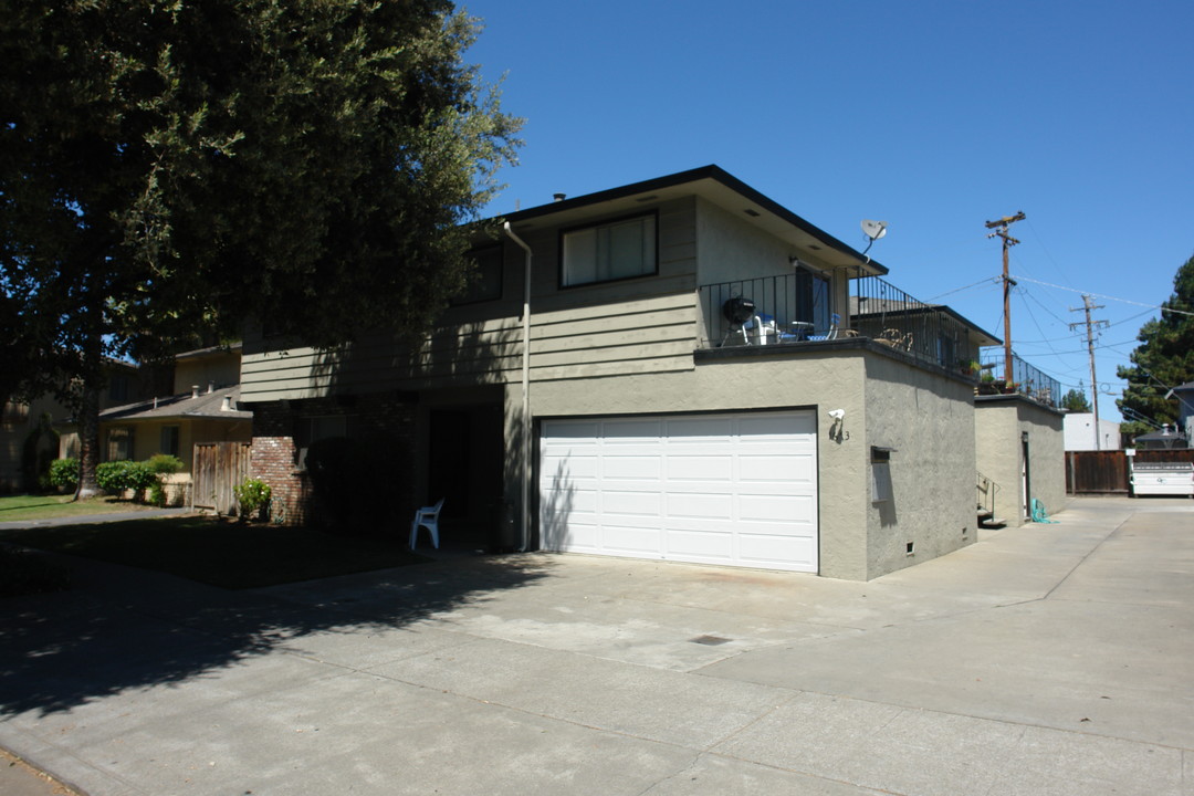 1673 De Marietta Ave in San Jose, CA - Building Photo