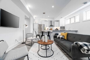 585 Queens Ave, Unit SI ID1388905P in London, ON - Building Photo