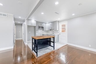 4677 W 84th Pl in Chicago, IL - Building Photo - Building Photo