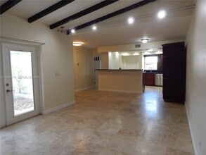 6959 SW 110th Ct in Miami, FL - Building Photo - Building Photo