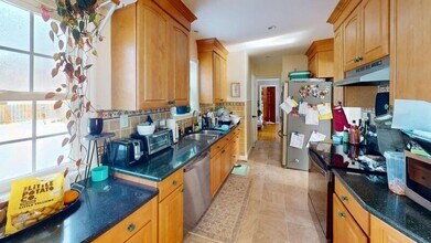 28 Chelmsford Rd in Rochester, NY - Building Photo - Building Photo