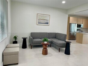 5352 Orduna Dr in Coral Gables, FL - Building Photo - Building Photo