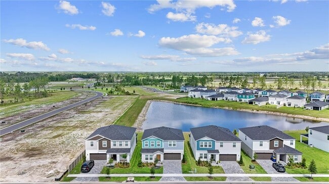 2049 Stillview Pass in Zephyrhills, FL - Building Photo - Building Photo