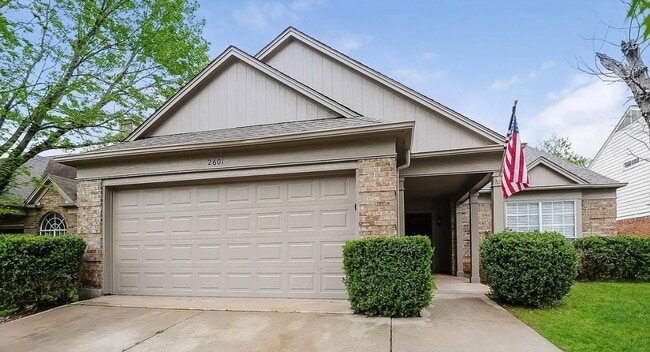 2604 Country Creek Ln in Fort Worth, TX - Building Photo - Building Photo