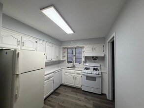 697 Allwood Rd in Clifton, NJ - Building Photo - Building Photo