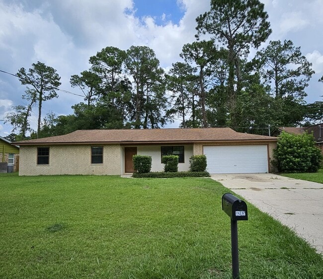 property at 3245 Whitney Dr E