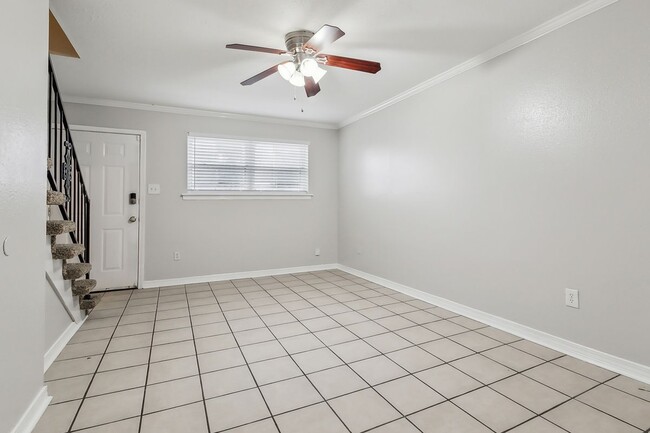 904 St Julien Dr in Kenner, LA - Building Photo - Building Photo