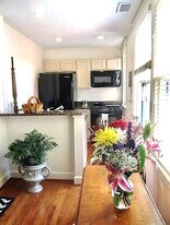 2902 Porter St NW, Unit #33 in Washington, DC - Building Photo