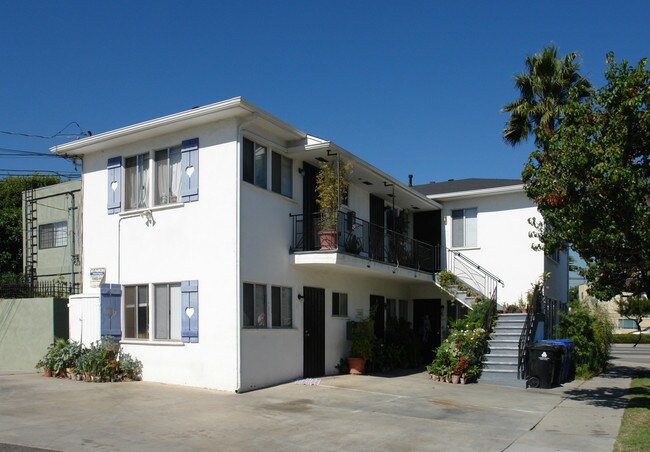 3203 S Sherbourne Dr in Los Angeles, CA - Building Photo - Building Photo