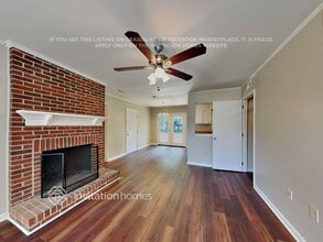 7609 Elm Tree Ln in Charlotte, NC - Foto de edificio - Building Photo