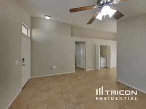 11302 W Orchid Ln in Peoria, AZ - Building Photo - Building Photo