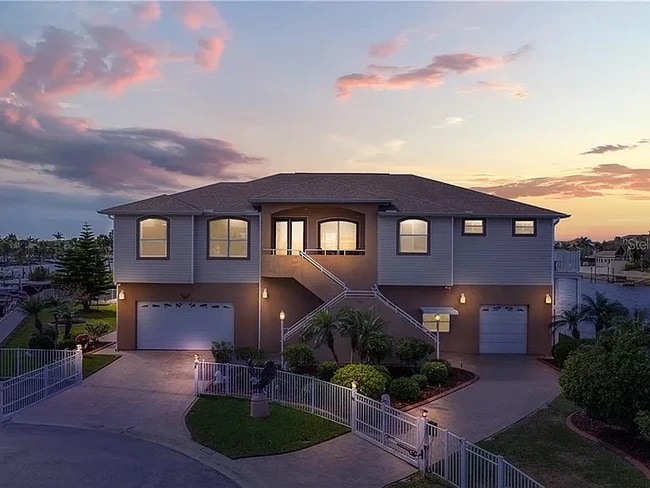 property at 5501 Clipper Ct