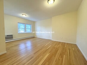 2018 Commonwealth Ave in Boston, MA - Building Photo - Building Photo