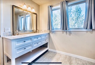 3720 W Grandview Ave in Spokane, WA - Foto de edificio - Building Photo