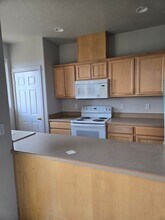 1714 NE Lotus Dr-Unit -Unit 1 in Bend, OR - Building Photo - Building Photo