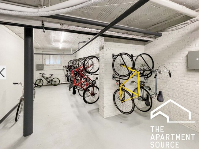 property at 516 W Cornelia Ave