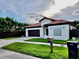 3344 SW 147th Pl in Miami, FL - Building Photo