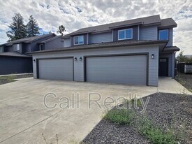 9614 E Nixon Ln in Spokane Valley, WA - Building Photo